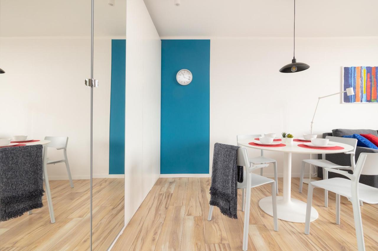 Beautiful 2 Rooms Flat With Balcony Varsóvia Exterior foto